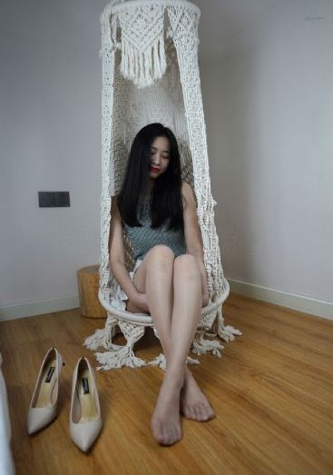 年轻的女教师5