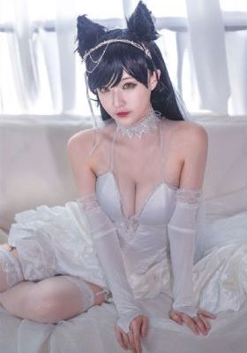 年轻的部长夫人